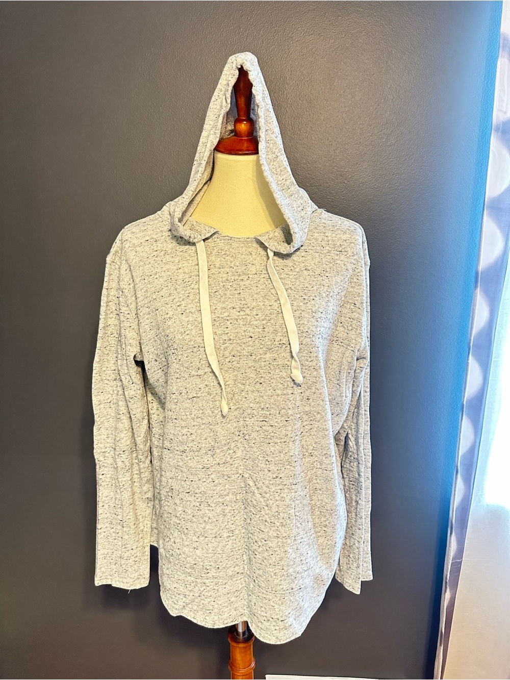 SO Women’s XL Lightweight Gray Speckled Hoodie Raw Edge Layered Neckline